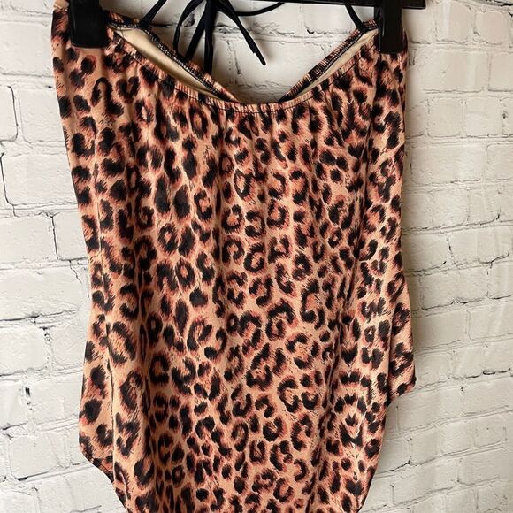 Sun Streak Leopard Swimsuit Size 16 - Picture 6 of 10